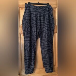 Old Navy Active Wear Joggers Sz XL NWOT